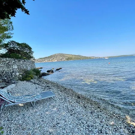 Seascape - Relaxing Home, Steps From The Water! Daire *