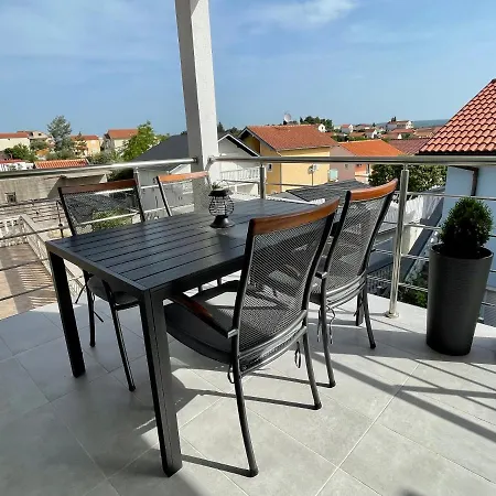 Seascape - Relaxing Home, Steps From The Water! Lejlighed