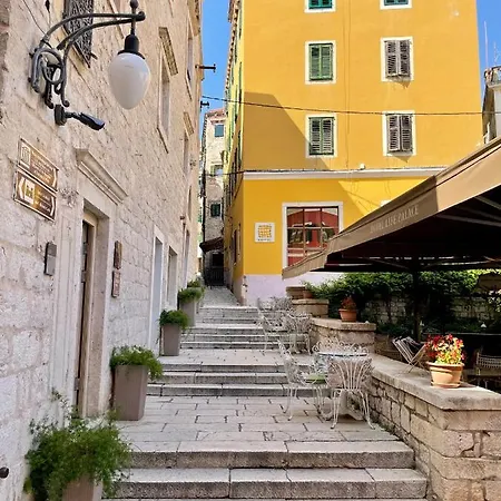 Seascape - Relaxing Home, Steps From The Water! Apartment
