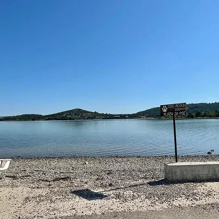 Lejlighed Seascape - Relaxing Home, Steps From The Water!