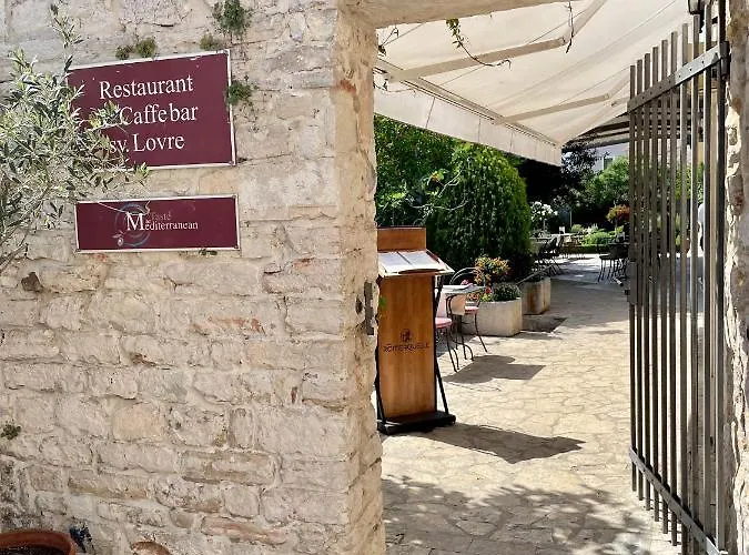 Seascape - Relaxing Home, Steps From The Water!