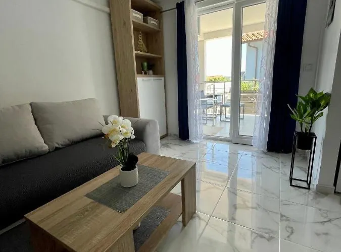 Seascape - Relaxing Home, Steps From The Water! 公寓 比利切